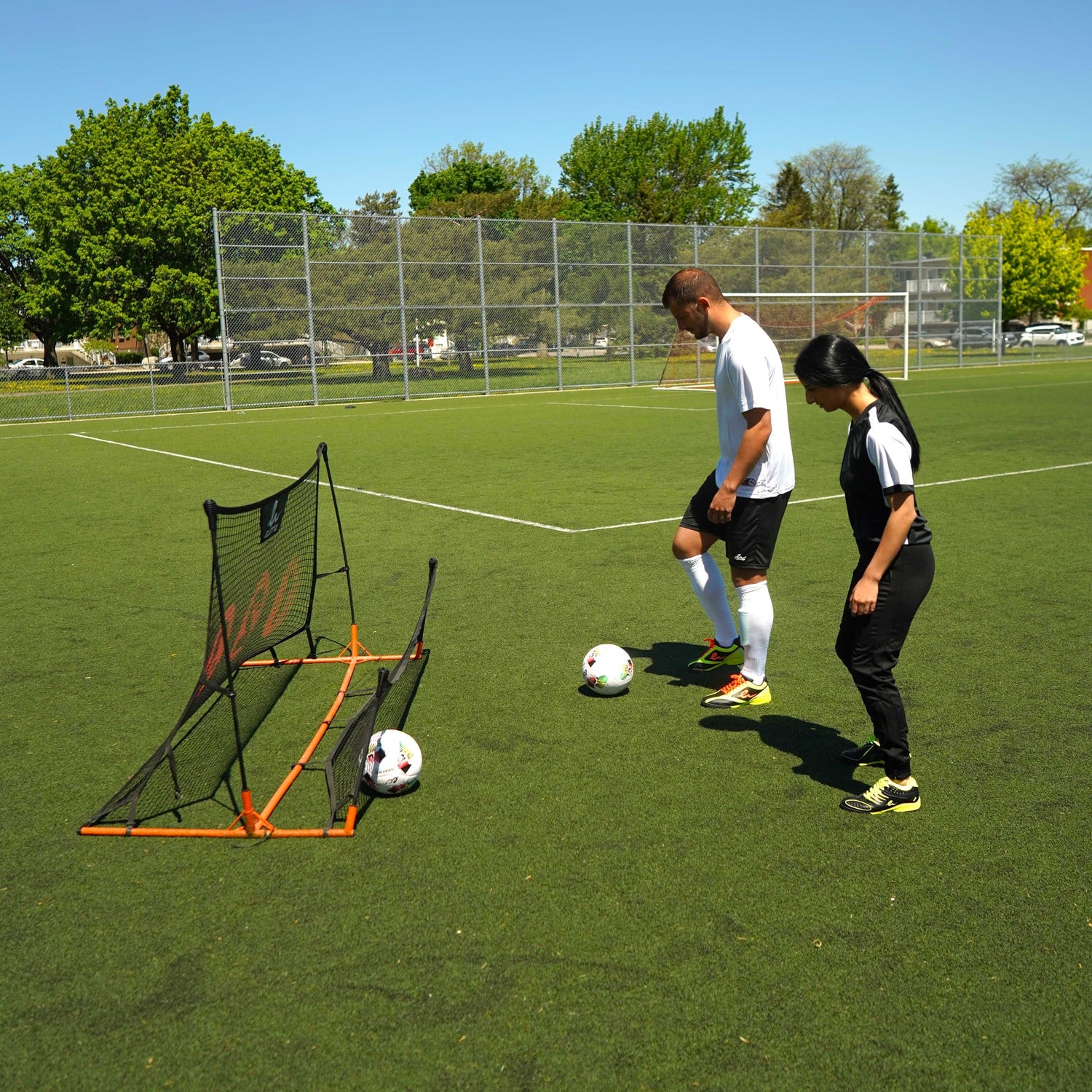ENTRAÎNEUR DE REBOND DE SOCCER PRO