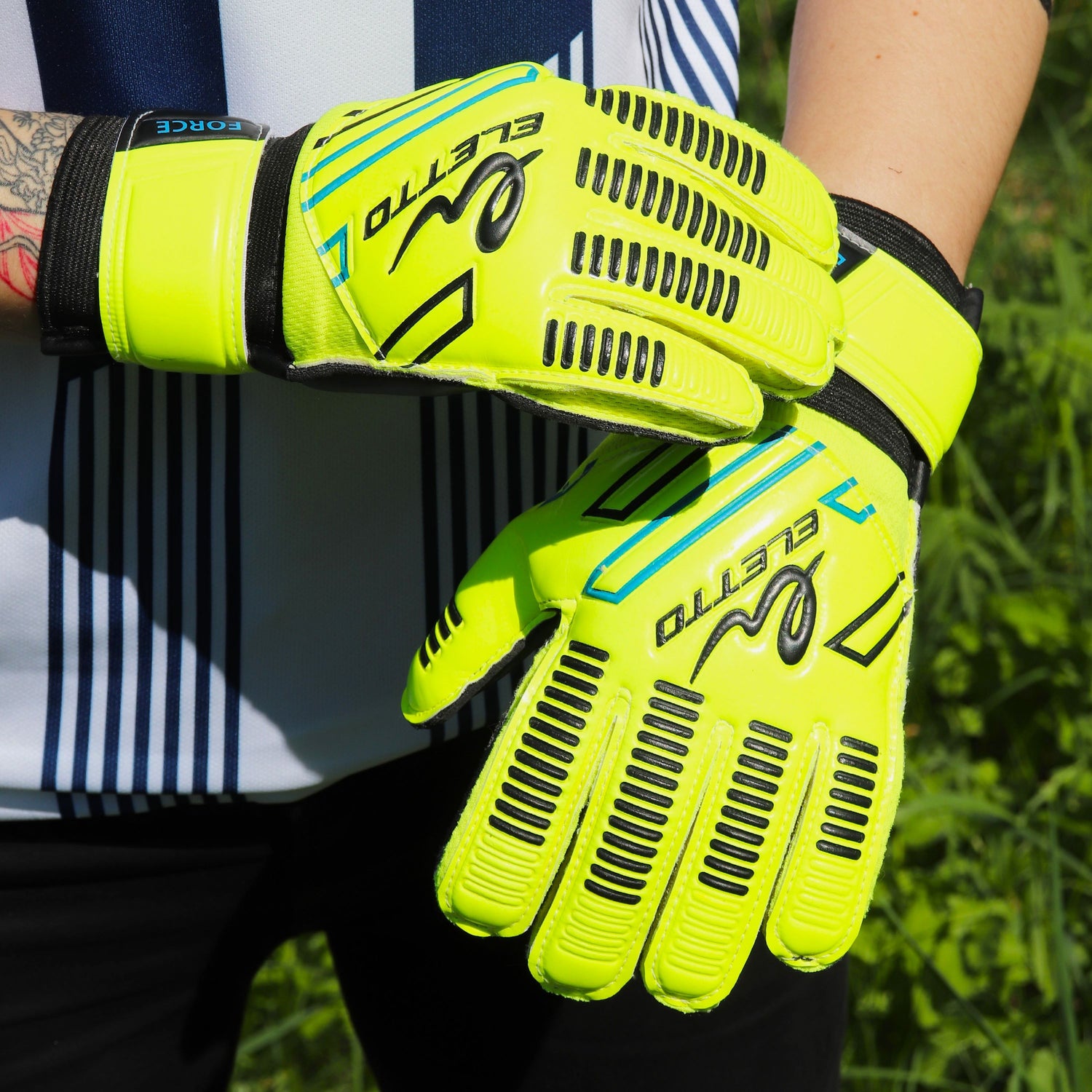 UNO FORCE FLAT GK GLOVE